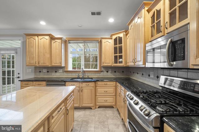 5725 CARIBBEAN CT, Haymarket, VA 20169