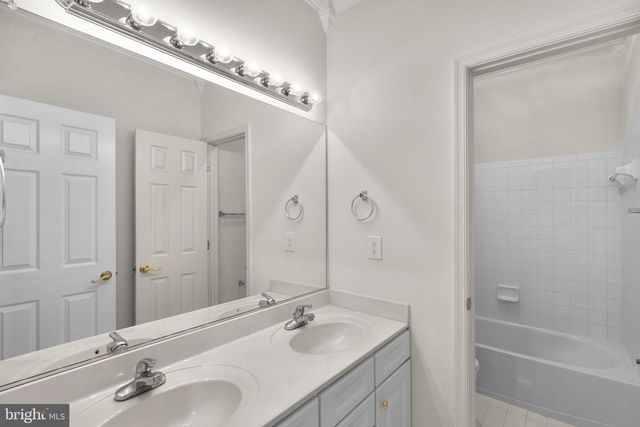 5725 CARIBBEAN CT, Haymarket, VA 20169