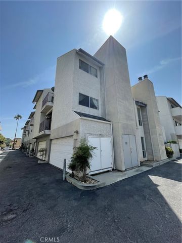 20155 Keswick Street 106, Winnetka, CA 91306