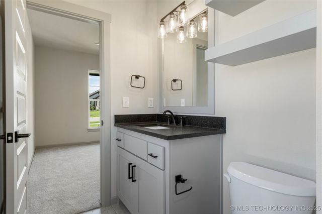 2070 E 136th Place S, Bixby, OK 74008