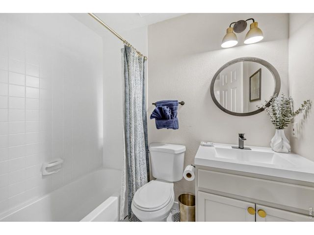 3600 S Pierce St 2-102, Lakewood, CO 80235