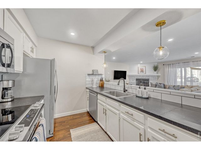3600 S Pierce St 2-102, Lakewood, CO 80235
