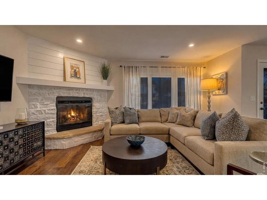 3600 S Pierce St 2-102, Lakewood, CO 80235