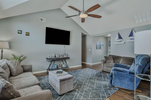 2111 Highlander Drive, Warsaw, IN 46580