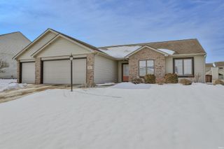 2111 Highlander Drive, Warsaw, IN 46580