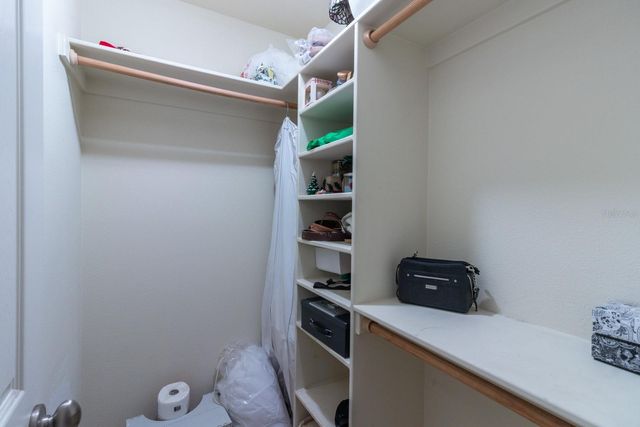 560 N LAKE PLEASANT ROAD, Apopka, FL 32712