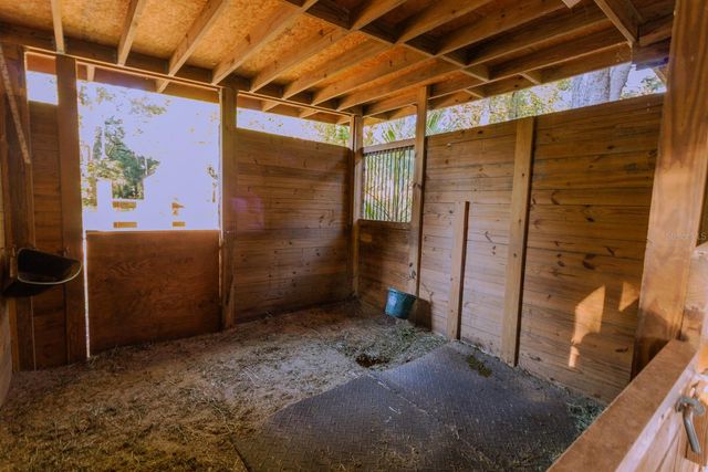 560 N LAKE PLEASANT ROAD, Apopka, FL 32712