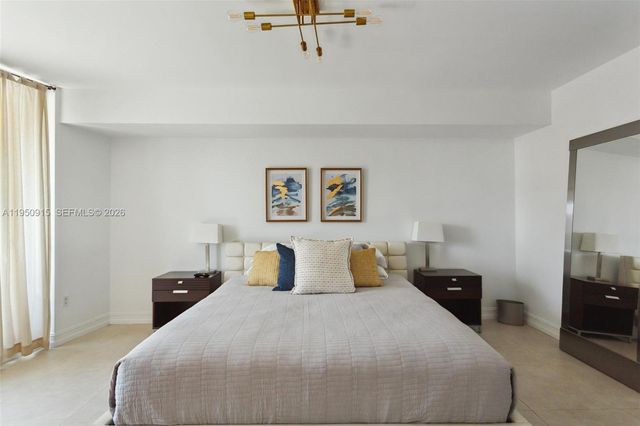 1800 S OCEAN DR 809, Hallandale Beach, FL 33009