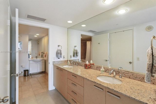 1800 S OCEAN DR 809, Hallandale Beach, FL 33009