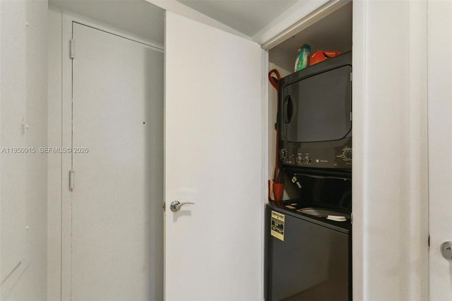 1800 S OCEAN DR 809, Hallandale Beach, FL 33009