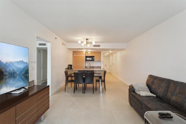 1800 S OCEAN DR 809, Hallandale Beach, FL 33009