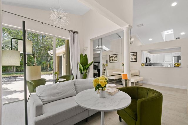 9293 Heathridge Drive, West Palm Beach, FL 33411