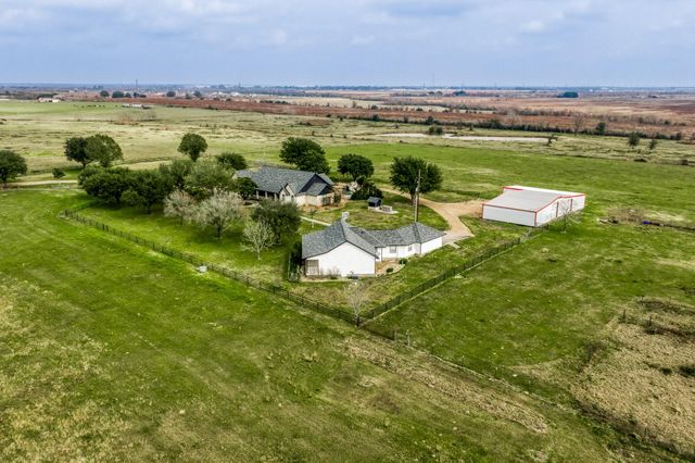 16450 Mathis Road, Waller, TX 77484