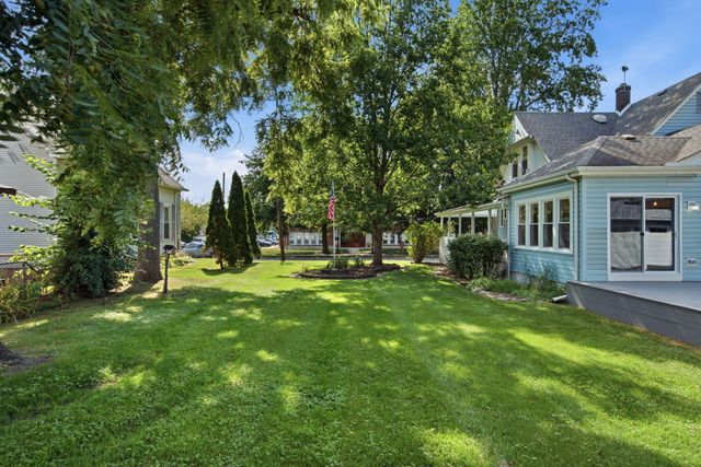 310 S Court Street, Crown Point, IN 46307
