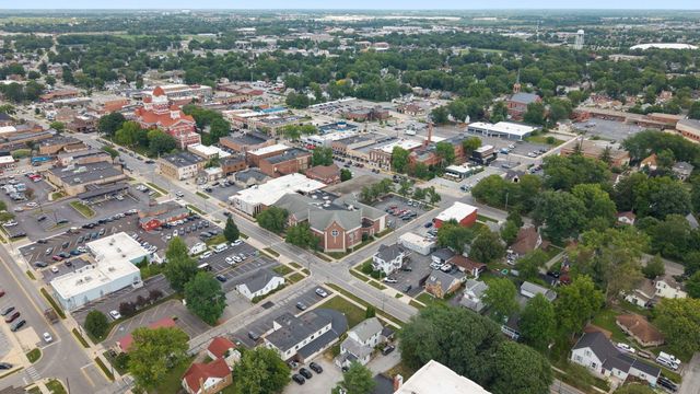 310 S Court Street, Crown Point, IN 46307