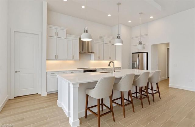 609 NW 39th AVE, Cape Coral, FL 33993