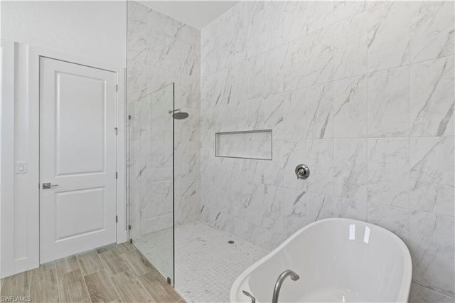 609 NW 39th AVE, Cape Coral, FL 33993