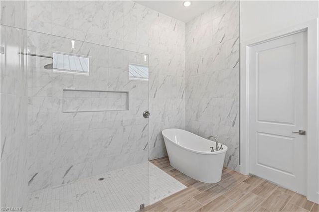 609 NW 39th AVE, Cape Coral, FL 33993