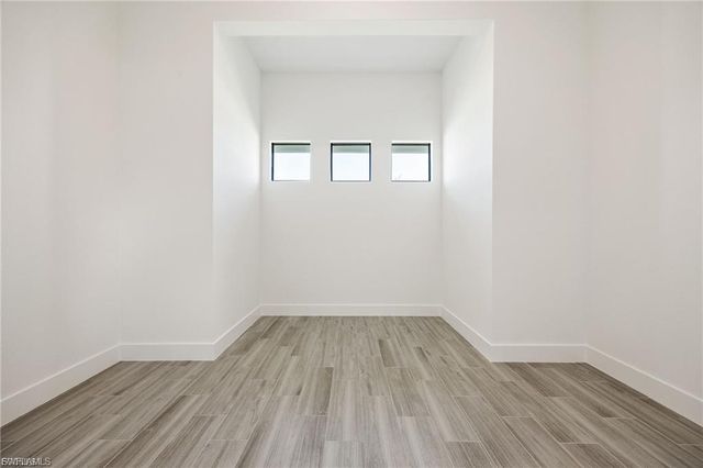 609 NW 39th AVE, Cape Coral, FL 33993