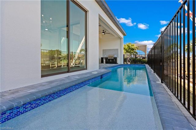 609 NW 39th AVE, Cape Coral, FL 33993