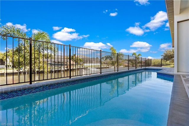 609 NW 39th AVE, Cape Coral, FL 33993