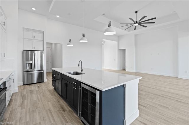 609 NW 39th AVE, Cape Coral, FL 33993