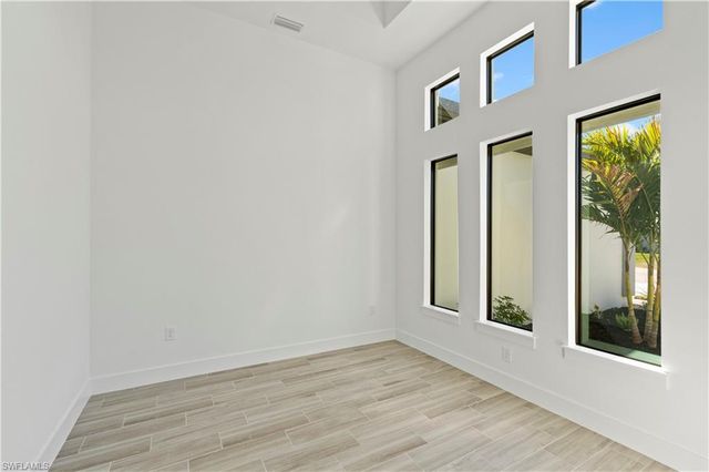 609 NW 39th AVE, Cape Coral, FL 33993