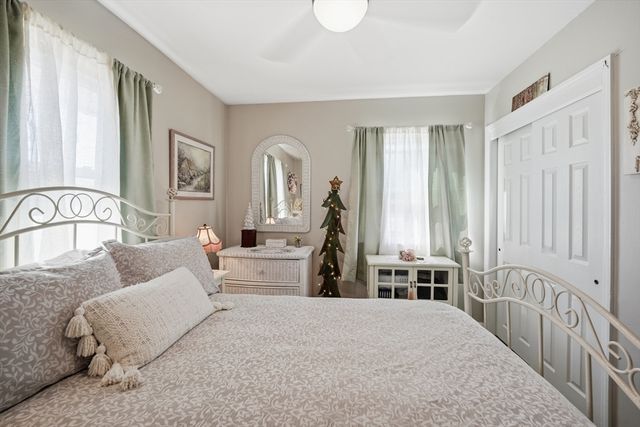 14 Dorothy Ave, Chicopee, MA 01020