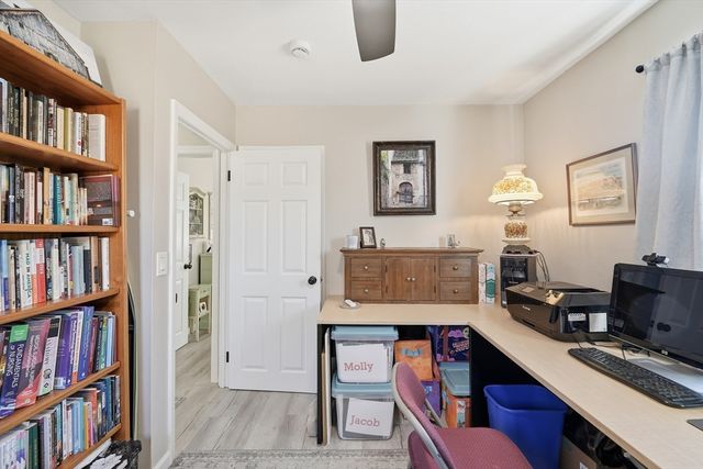 14 Dorothy Ave, Chicopee, MA 01020