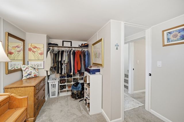 14 Dorothy Ave, Chicopee, MA 01020