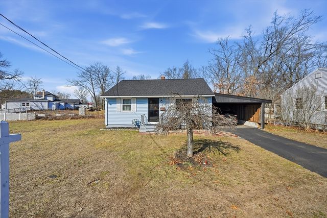 14 Dorothy Ave, Chicopee, MA 01020