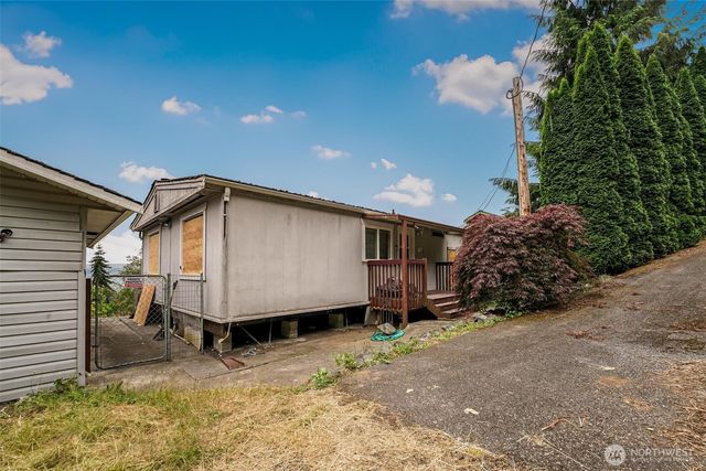 675 Vesper Way, Camano Island, WA 98282