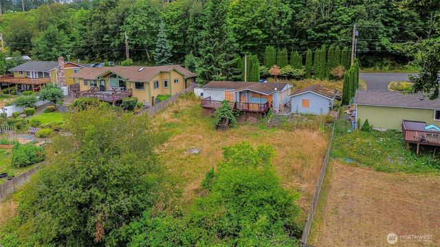 675 Vesper Way, Camano Island, WA 98282