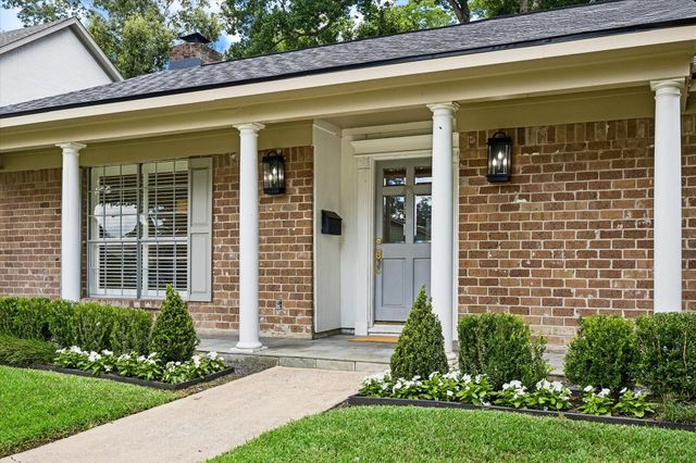 1907 Briarpark Drive, Houston, TX 77042