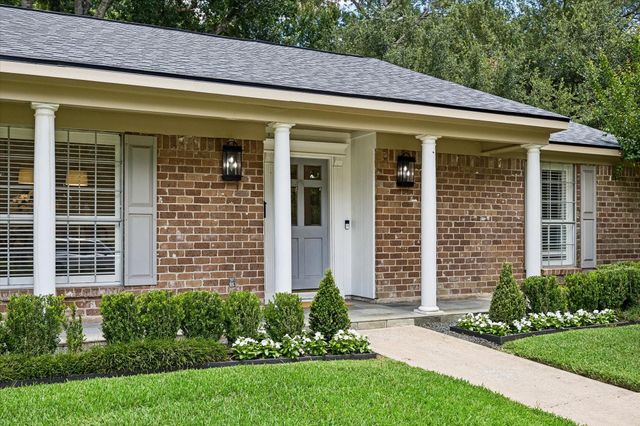 1907 Briarpark Drive, Houston, TX 77042