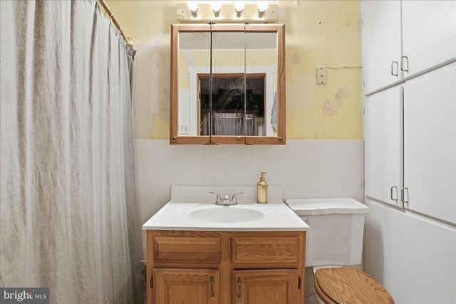 1604 DOUBLE CHURCH RD, Stephens City, VA 22655