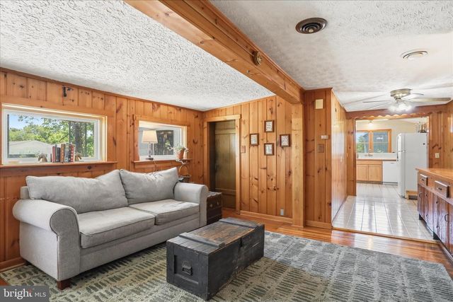 1604 DOUBLE CHURCH RD, Stephens City, VA 22655
