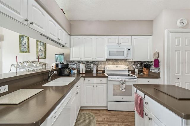 17425 EAGLE TRACE DRIVE, Brooksville, FL 34604