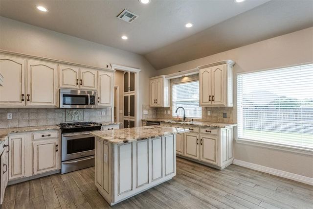 2800 SW 107th Street, Oklahoma City, OK 73170