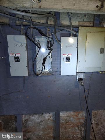 223 W SEYMOUR ST, Philadelphia, PA 19144