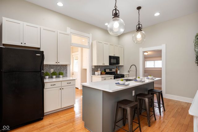 815 E 16th Street, Indianapolis, IN 46202