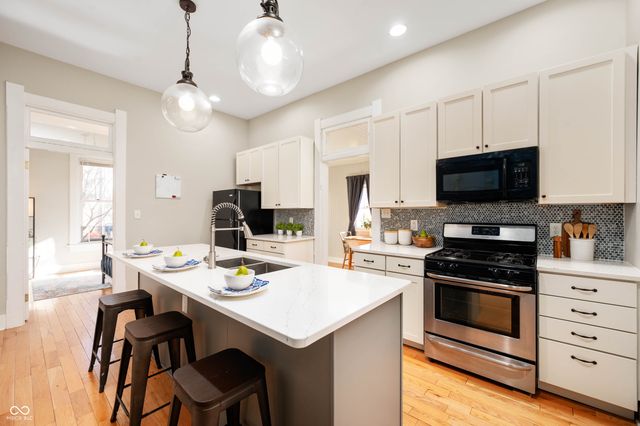 815 E 16th Street, Indianapolis, IN 46202