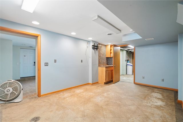 2462 10th Avenue, Marion, IA 52302