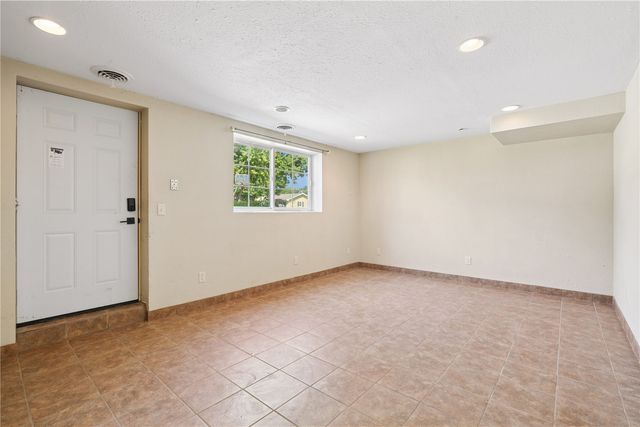 2462 10th Avenue, Marion, IA 52302