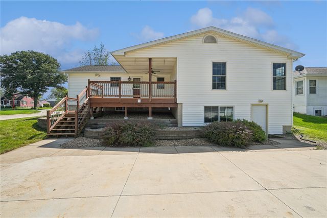 2462 10th Avenue, Marion, IA 52302