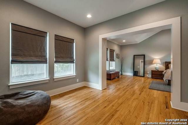 222 POST AVE, San Antonio, TX 78215