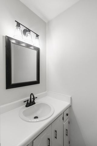 111 N Idlewild Path, Dothan, AL 36303