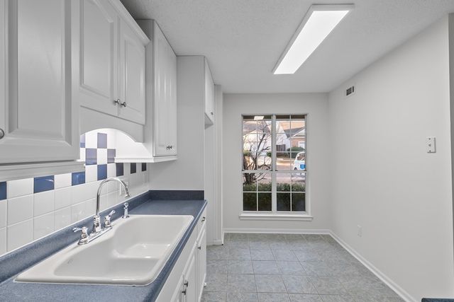 111 N Idlewild Path, Dothan, AL 36303