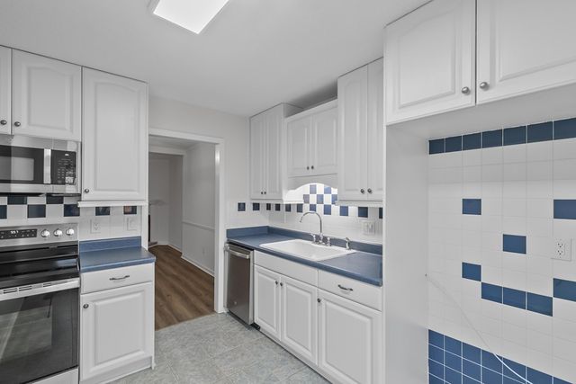 111 N Idlewild Path, Dothan, AL 36303