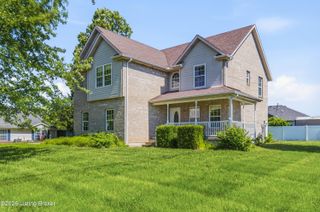 270 W Emerald Cir, Mt Washington, KY 40047